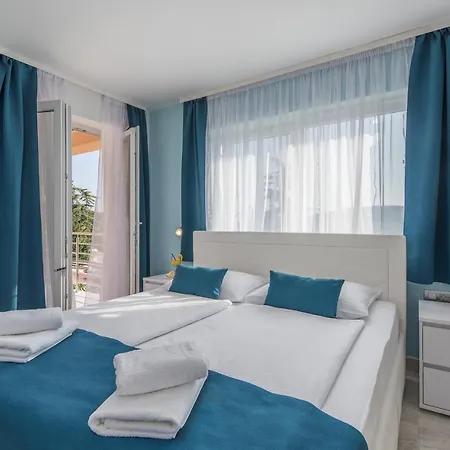 Green Palm * Vrsar