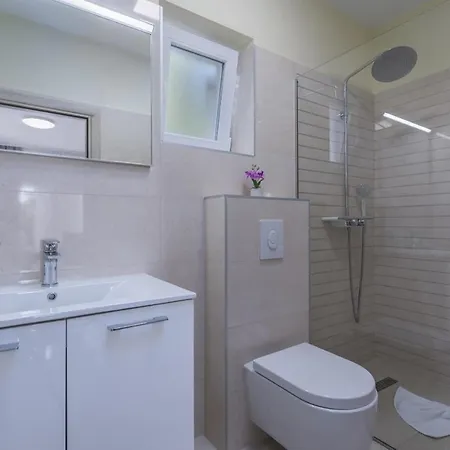 Apartment Green Palm